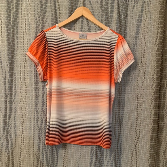 3/$20 Short sleeve, fun print top/blouse - Picture 2 of 6